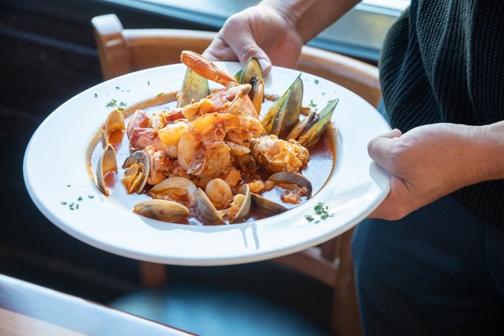 Abalonetti Bar and Grill